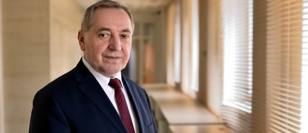 Minister środowiska Henryk Kowalczyk