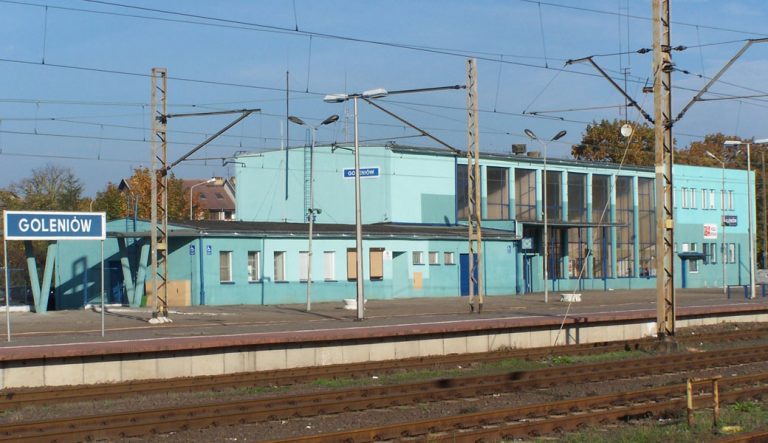 Warsztat wulkanizacyjny w dawnym dworcu PKP. NIK o przejmowanych budynkach