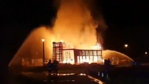 Spłonęła budowana w Krakowie tężnia solankowa [WIDEO]