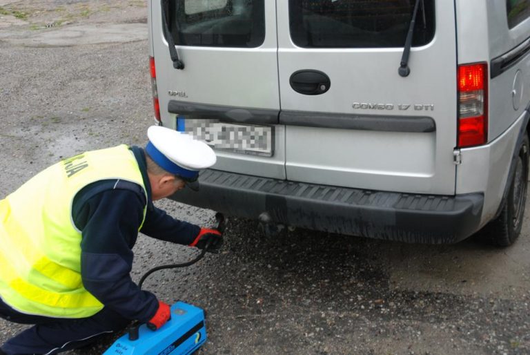 Samochód do kontroli spalin i hałasu dla poznańskiej policji
