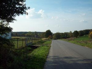 Pół miliarda teraz, pięć miliardów od jesieni. Dla kogo pieniądze na lokalne drogi?