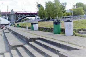 Śmieci do śmietnika! Warszawa walczy o czyste bulwary nad Wisłą