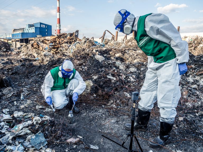 Greenpeace: Pożary odpadów skaziły środowisko groźnymi substancjami