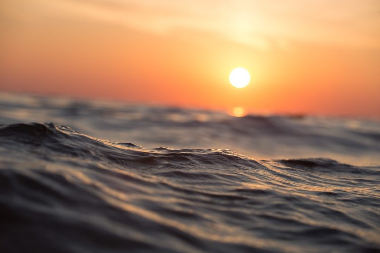 Rosnący poziom mórz i&nbsp;oceanów przyniesie ogromne straty