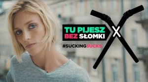 Polscy celebryci promują ograniczanie użycia plastikowych słomek [WIDEO]
