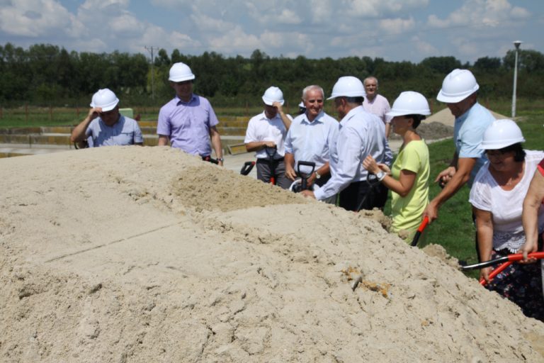 Świętokrzyskie: oczyszczalnia i kanalizacja za 35 mln zł