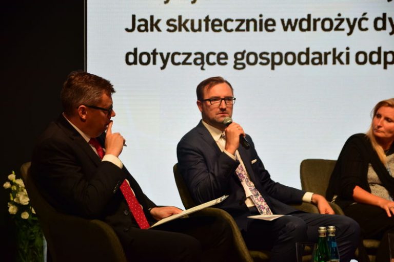 Elektromobilność, gospodarka odpadami i klimat na Forum Ekonomicznym w Krynicy