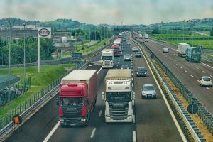 Parlament Europejski chce redukcji emisji CO2 przez ciężarówki