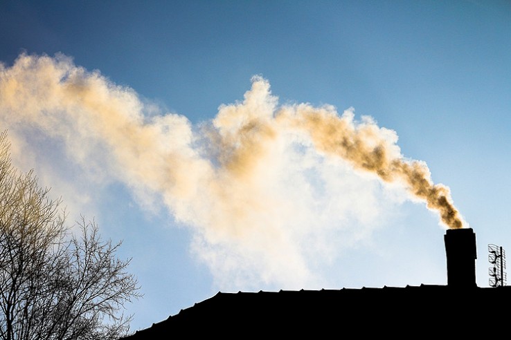 Smog. Zła jakość powietrza w wielu miejscach w kraju. Przekroczone normy, najgorzej m.in. w Poznaniu i Wrocławiu