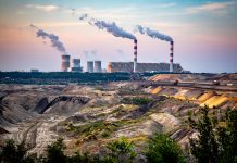 PGE do 2036 r. wyłączy bloki węglowe w elektrowni Bełchatów Brown Coal Mine and Power Station in Belchatow, Poland