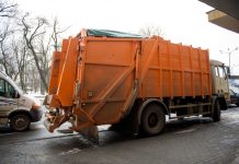 Warszawa: Wsparcie dla samotnych mieszkańców w związku z nowym systemem opłat za odpady
