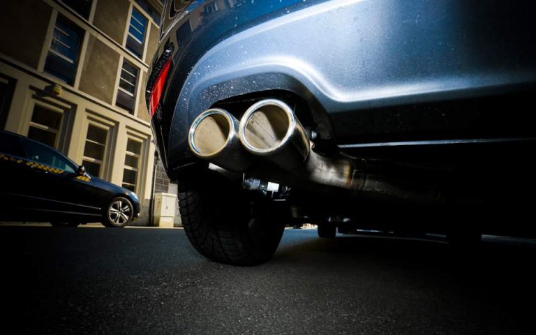 Europosłowie ostrzegają przed trującymi dieslami