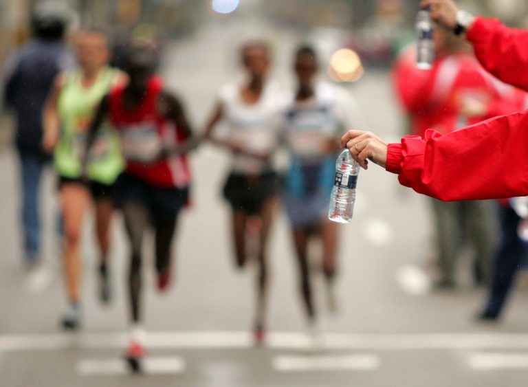 Mniej plastikowych śmieci na maratonach