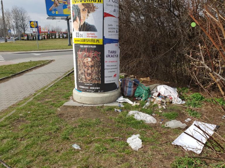 Śmieci wokół dróg. Sprzątanie kosztuje krocie