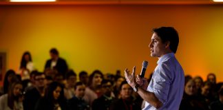 Prime Minister Trudeau attends the Canada Youth Summit in Ottawa. May 2, 2019. // Le premier ministre Trudeau participe au Sommet jeunesse du Canada à Ottawa. 2 mai 2019.