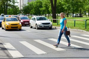 Senat pracuje nad zwiększeniem bezpieczeństwa pieszych na pasach
