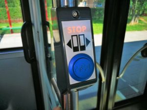 Nowość w Gorzowie. W autobusach wprowadzą tzw. ciepły guzik
