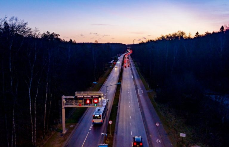 Buspasem pod prąd. Kontrapas dla autobusów uruchomiony [WIDEO]
