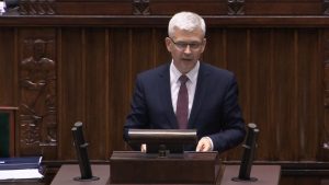 Zmiany w BDO przyjęte przez Sejm. Papierowa ewidencja jeszcze przez pół roku