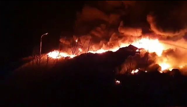 Pożar odpadów pod Radomiem