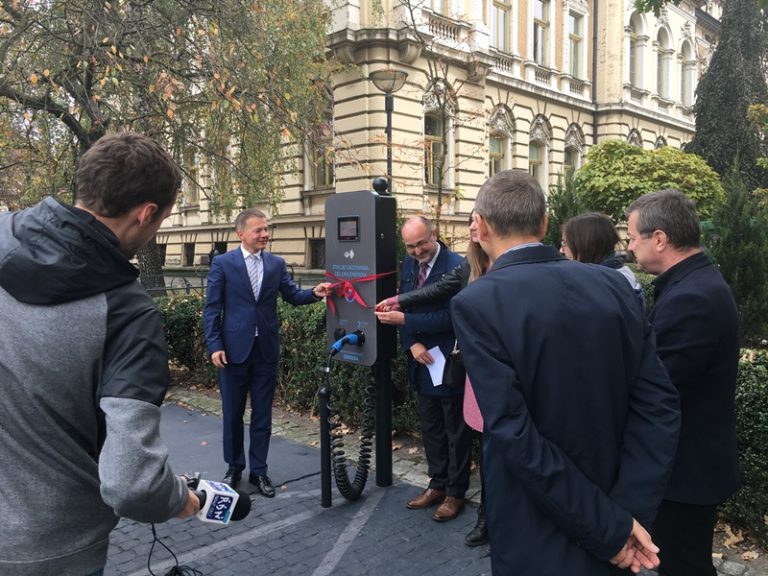 Kto przygarnie stację ładowania?