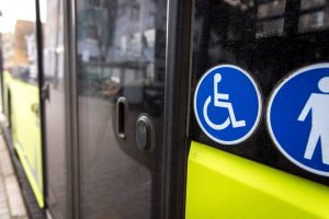 Jak przystosowywać miasto do potrzeb osób niepełnosprawnych?