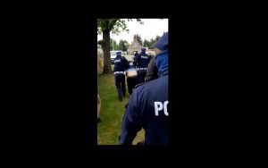 Mieszkańcy blokują drogę śmieciarkom. Nie chcą odpadów w okolicy