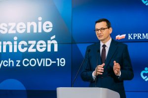 Koronawirus. Wracają bardziej rygorystyczne obostrzenia. Żółta strefa w całej Polsce