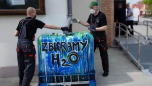 Zbierają deszczówkę do podlewania parku