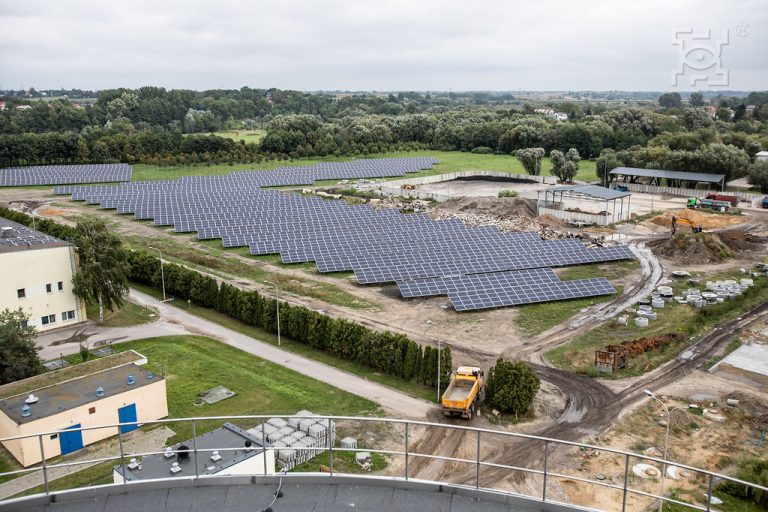 Lubelska oczyszczalnia ścieków „Hajdów” zasilana energią słoneczną