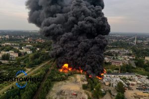 Gigantyczny pożar odpadów w Sosnowcu. Na nielegalnym składowisku płonęły materiały ropopochodne i rozpuszczalniki