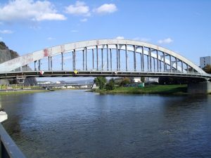 Małopolska. Remont zamkniętego mostu w Ostrowie