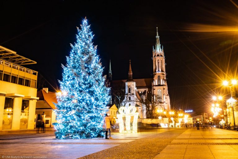 Miasta przygotowują się do Świąt. Mniej jarmarków, ale iluminacje pozostaną [ZDJĘCIA]