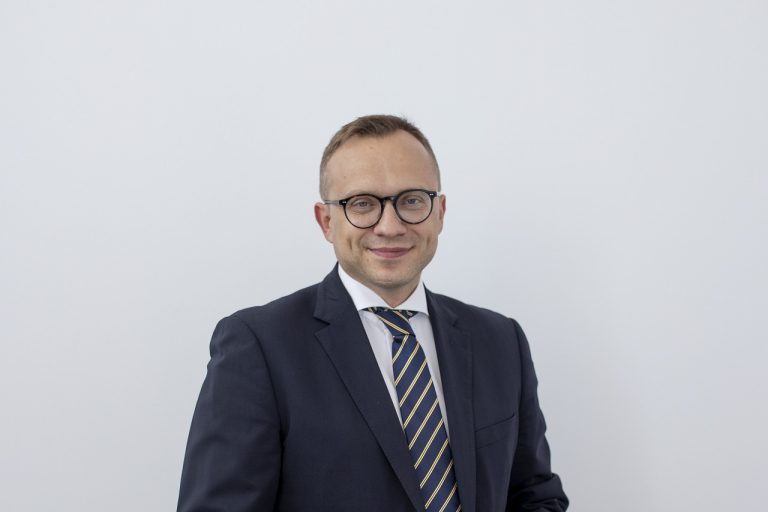 Soboń: porozumienie ze stroną społeczną kluczowe dla sfinansowania transformacji energetyki