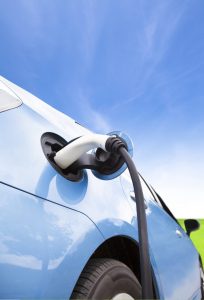 Po polskich drogach jeździ 17 tys. aut elektrycznych