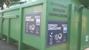 Bądź ECO na cmentarzu. Akcja segregacji odpadów przeprowadzona przez Wodociągi Kaliskie