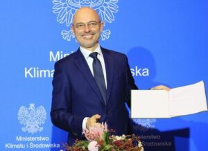 Kurtyka: Realizujemy cele elektromobilności