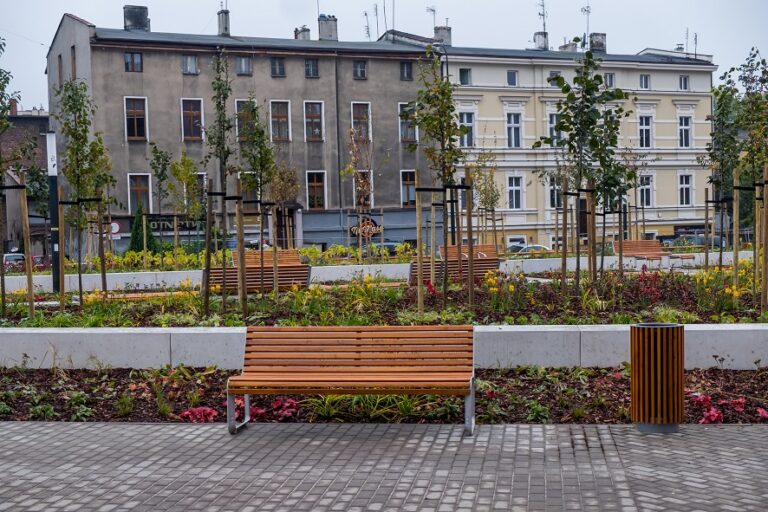 Gliwice: Skwer nad tunelem Drogowej Trasy Średnicowej udostępniony mieszkańcom