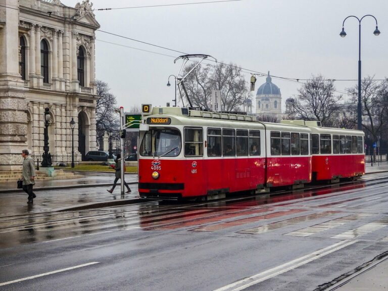 Austria: „Bilet klimatyczny” na cały rok i wszystkie środki transportu publicznego za 1095 euro