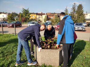 Wspólne nasadzenia ZZM i uczniów
