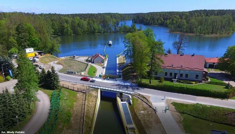 20 tys. jednostek na dwóch śluzach