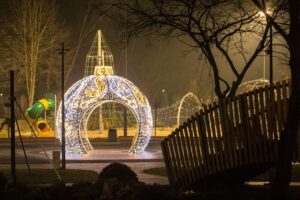 Sosnowiec: rusza montaż ozdób świątecznych