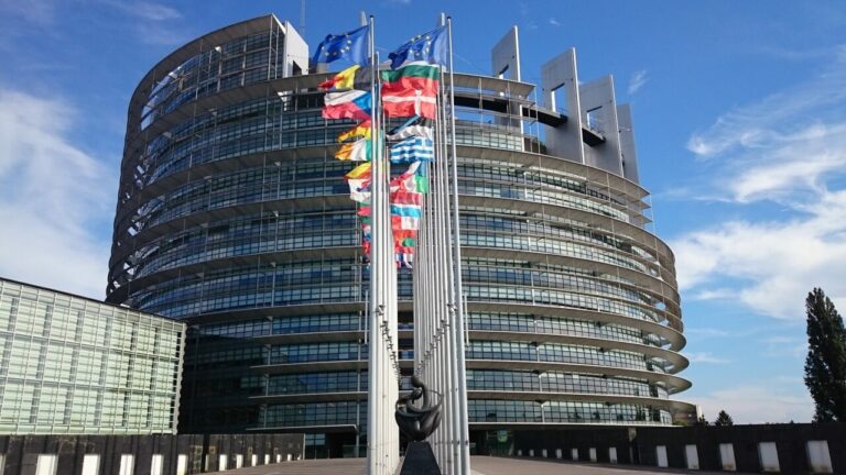 KPO. Naciski w Parlamencie Europejskim