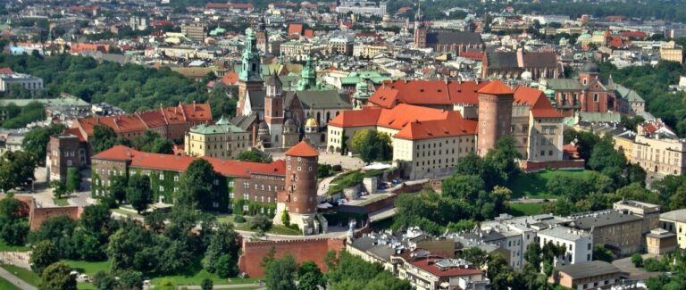 Kraków: Drugi stopień zagrożenia zanieczyszczeniem powietrza