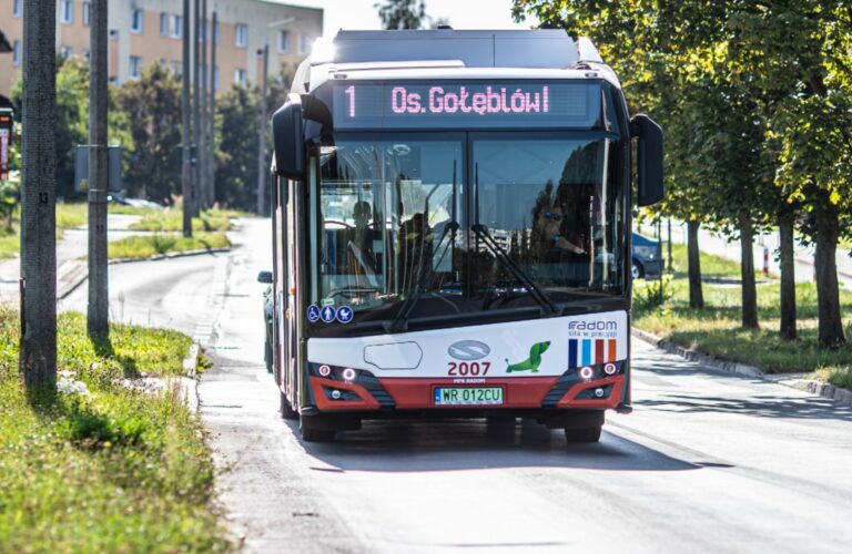 „Elektryki” będą wozić pasażerów w Radomiu. Pieniądze miasto otrzyma z NFOŚiGW`