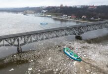 Płock: Lodołamacze na Wiśle