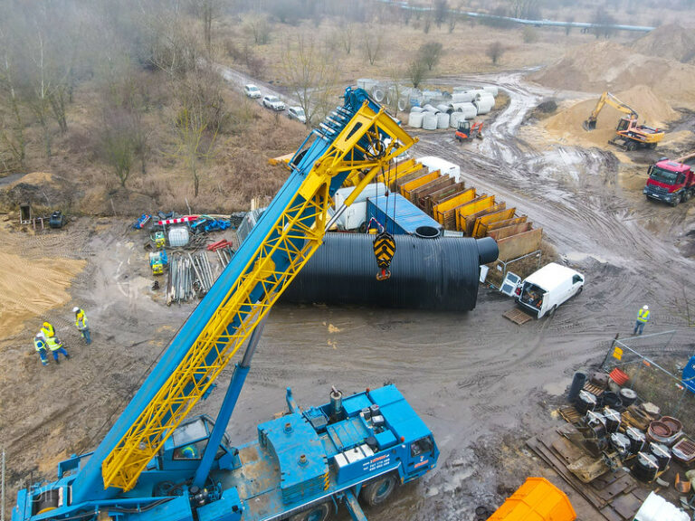 Poznań: Ogromne separatory oczyszczą deszczówkę na nowej trasie tramwaju [FILM  I ZDJĘCIA]