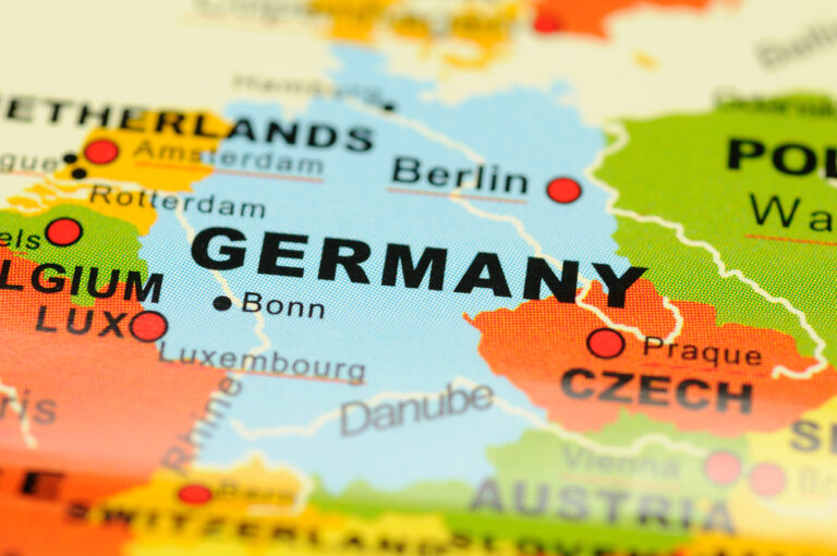 Niemcy: Minister gospodarki nie wie, z jakich źródeł pochodzi importowana energia elektryczna