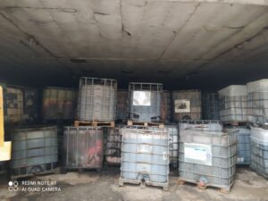 Łódzki WIOŚ: od 3 do 5 tys. ciekłych odpadów chemicznych, w wynajętych halach w gminie Zgierz