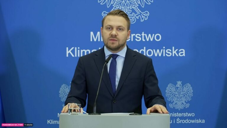 Ozdoba: Konsultacje publiczne dot. powszechnego i „bezparagonowego” systemu kaucyjnego [RETRANSMISJA KONFERENCJI]